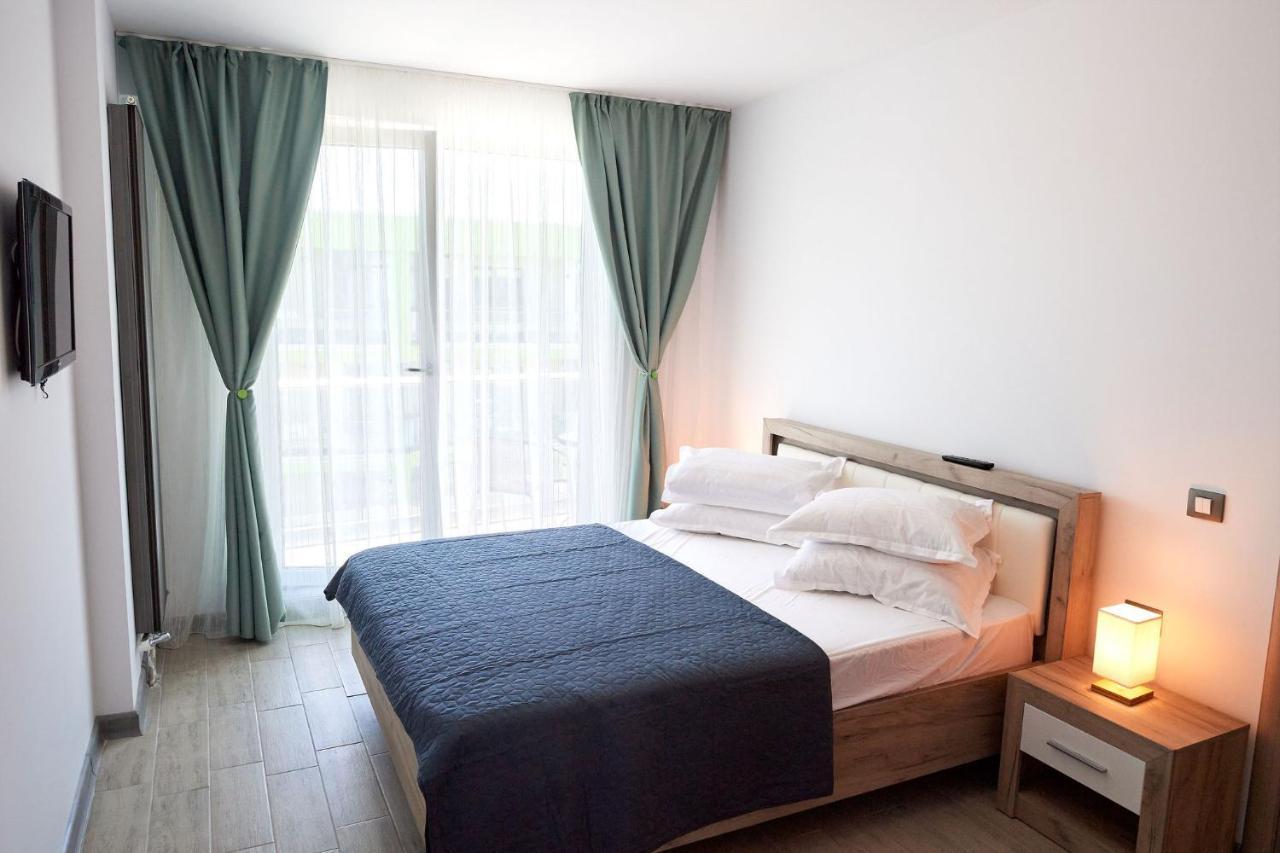 Rubic Apartment Spa N Pool Beach Resort Năvodari Exterior foto